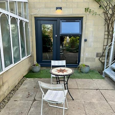 The Retreat, Luxury Studio Apartment In Bath With Parking Extérieur photo